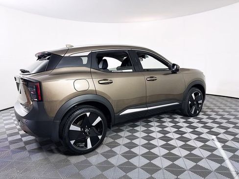 Certified 2025 Nissan Kicks SR image 21