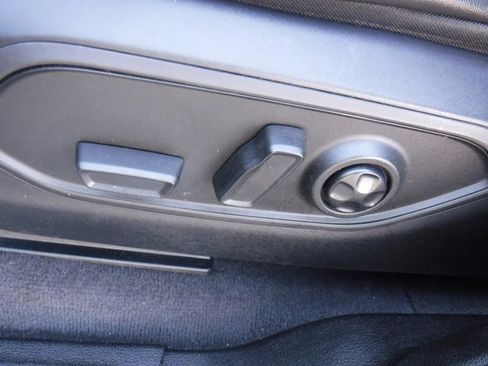 Used 2021 Jeep Grand Cherokee L Laredo image 15