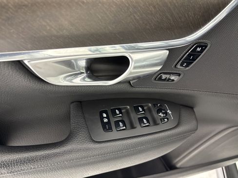 Used 2018 Volvo V90 T6 Cross Country w/ Convenience Package image 20