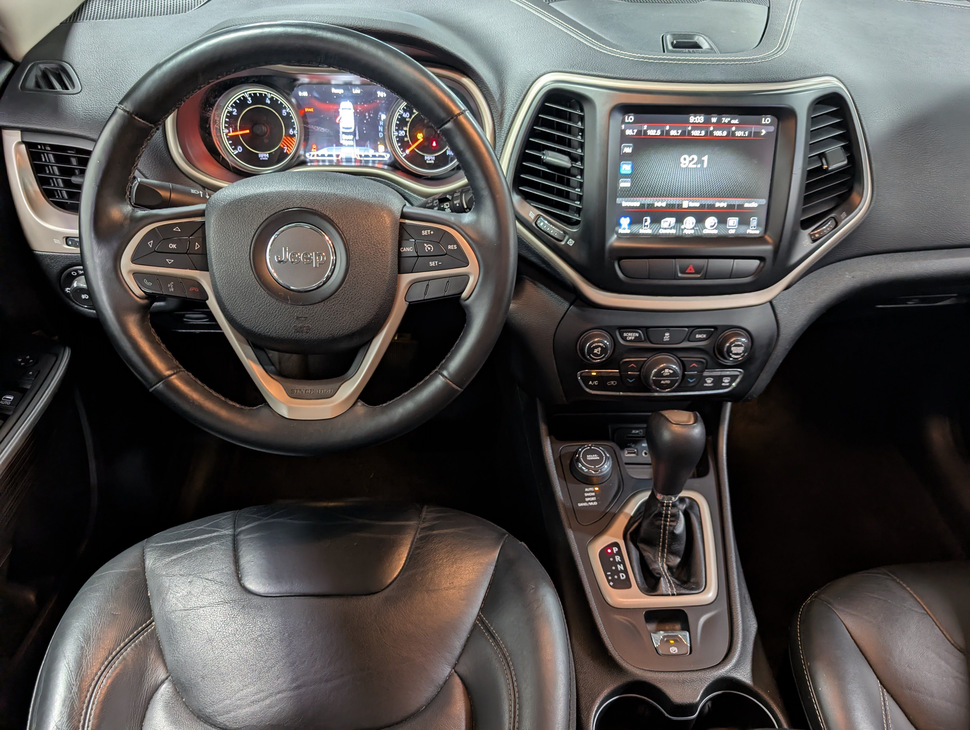 Used 2015 Jeep Cherokee Limited AWD/4WD image 12