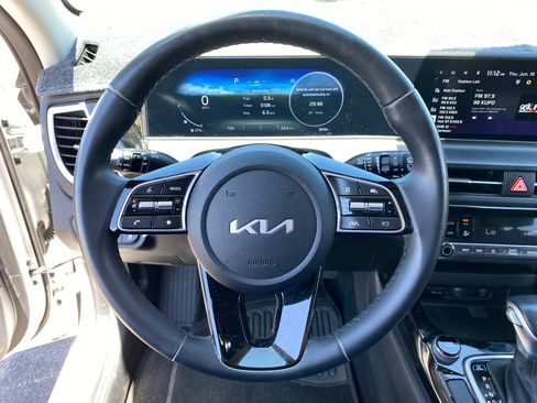 Used 2024 Kia Seltos S FWD image 26