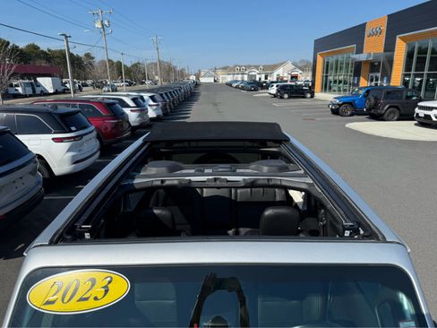 Used 2023 Jeep Wrangler Sahara w/ Cold Weather Group image 5