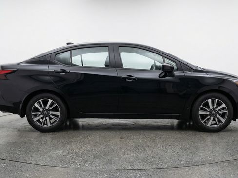 Used 2025 Nissan Versa SV image 11