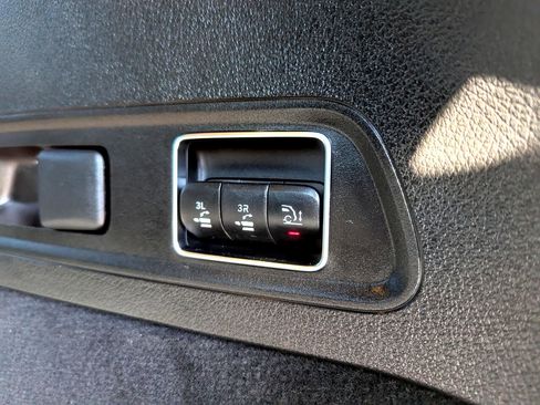 Used 2023 Mercedes-Benz GLS 450 4MATIC image 54