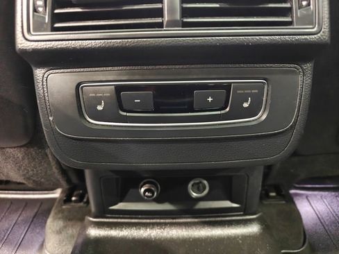 Used 2019 Audi Q7 3.0T Premium Plus w/ Premium Plus Package AWD/4WD image 37