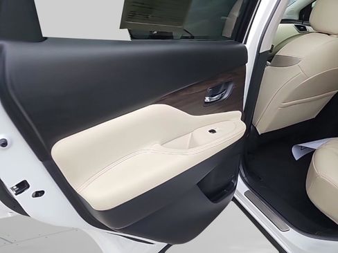 Used 2024 Nissan Murano Platinum w/ Cargo Package image 26