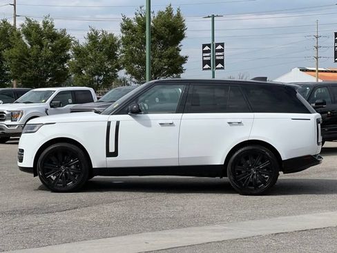 Used 2023 Land Rover Range Rover SE AWD/4WD image 5