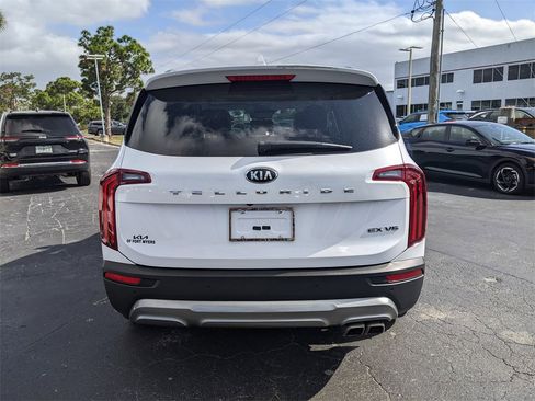 Certified 2021 Kia Telluride EX image 9