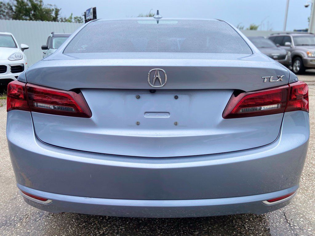 Used 2016 Acura TLX w/ Technology Package FWD image 4