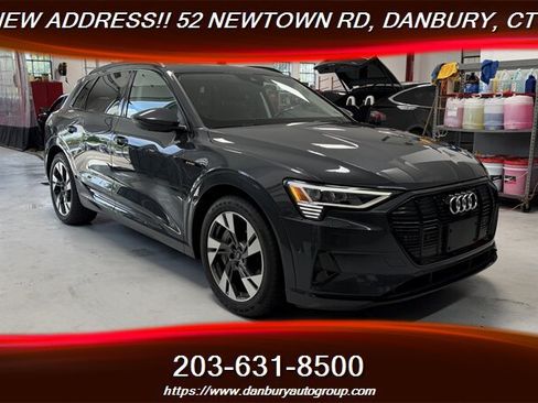 Used 2021 Audi e-tron Premium w/ Convenience Plus Package AWD/4WD image 7