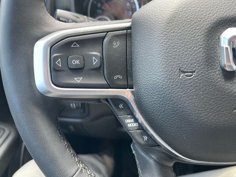 Used 2025 RAM 1500 Big Horn AWD/4WD image 11