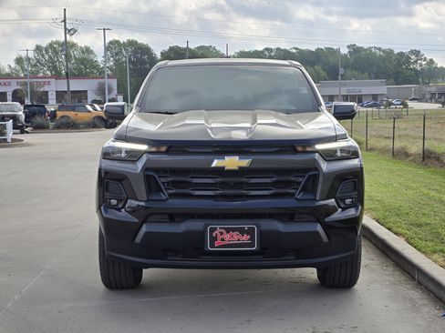 New 2026 Chevrolet Colorado LT w/ LT Convenience Package AWD/4WD image 2