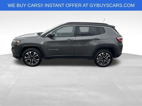 Used 2022 Jeep Compass Limited image 3