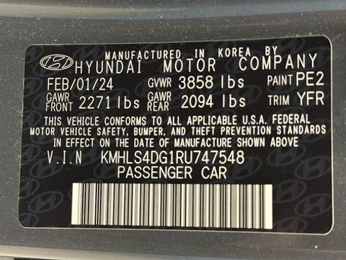 Used 2024 Hyundai Elantra SEL w/ Convenience Package FWD image 28