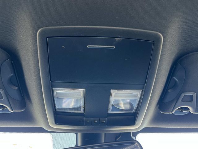 Used 2020 Dodge Challenger R/T RWD image 28