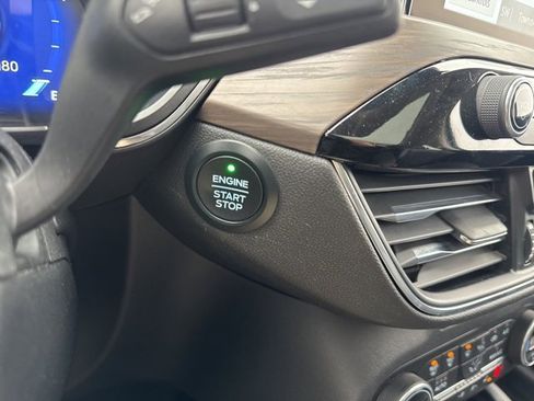 Used 2020 Ford Escape Titanium w/ Titanium Premium Package 2.0 image 30