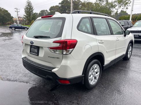 Used 2023 Subaru Forester image 3