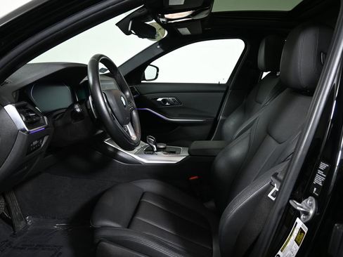 Used 2021 BMW 330e xDrive w/ Convenience Package image 3