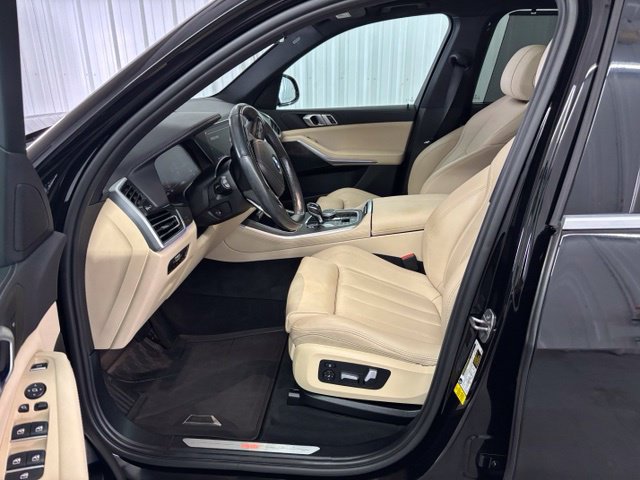 Used 2022 BMW X5 sDrive40i w/ Premium Package RWD image 2