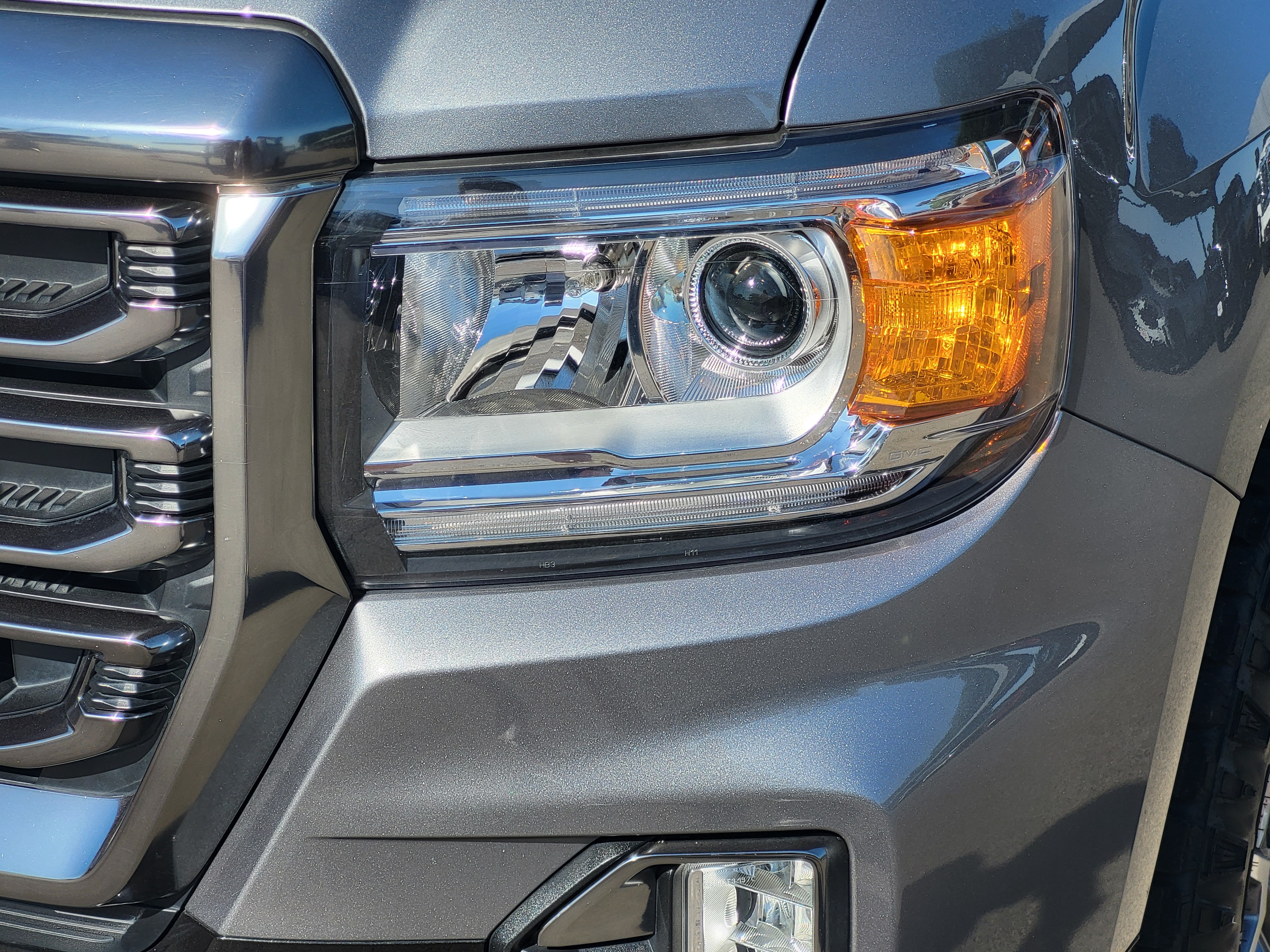 Certified 2022 GMC Canyon AT4 w/ Trailering Package AWD/4WD image 8