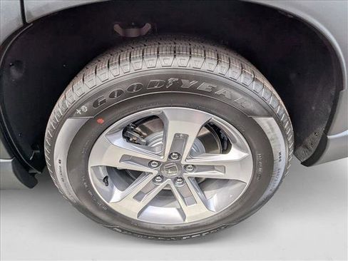 New 2025 Honda Pilot EX-L image 9