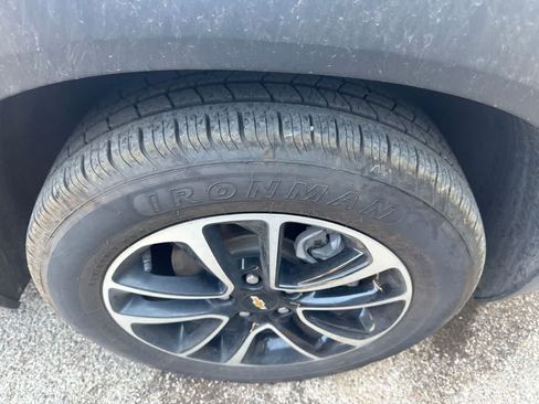Used 2025 Chevrolet TrailBlazer LT FWD image 4