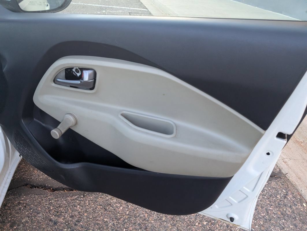 Used 2013 Kia Rio LX FWD image 26