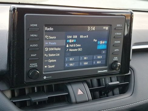 Used 2022 Toyota RAV4 XLE image 16