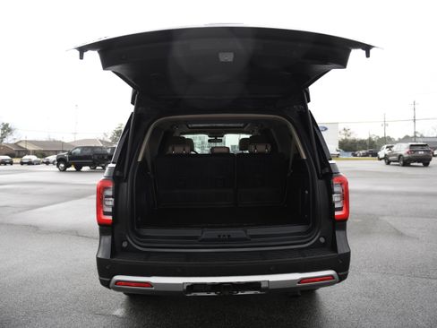 Used 2024 Ford Expedition Max Limited image 14