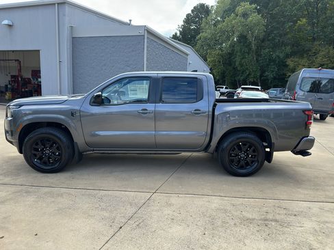 New 2026 Nissan Frontier SV image 7