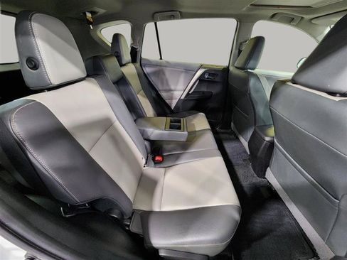 Used 2013 Toyota RAV4 Limited AWD/4WD image 33