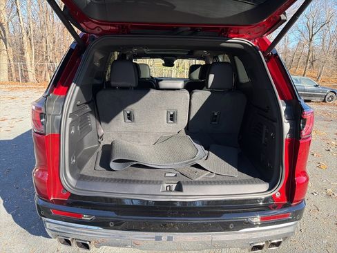 Used 2024 GMC Acadia Denali w/ Super Cruise Package image 13