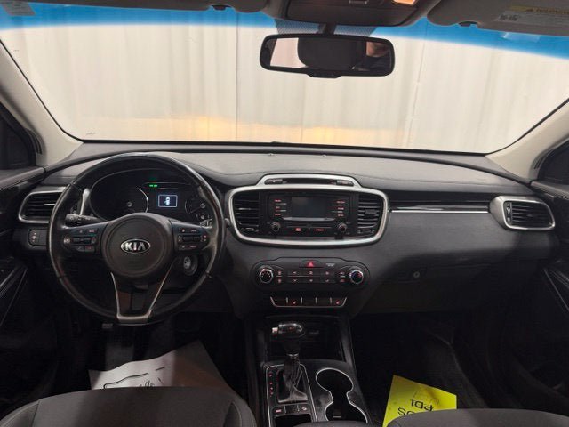 Used 2016 Kia Sorento FWD w/ LX Convenience Package image 4
