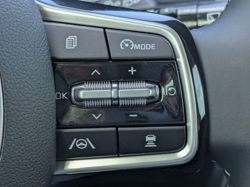 Certified 2023 Kia Sorento SX AWD/4WD image 34