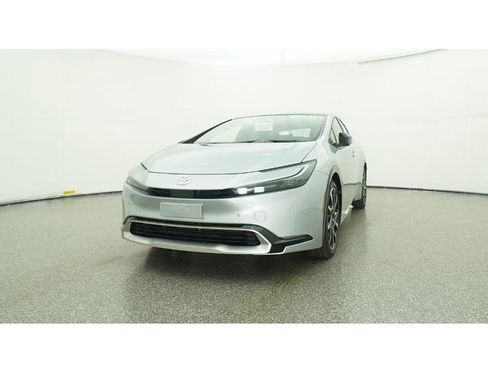 New 2026 Toyota Prius Plug-In Hybrid FWD image 32