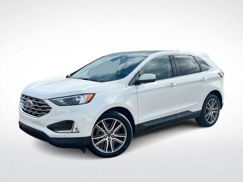 Used 2022 Ford Edge Titanium w/ Class II Trailer Tow Package image 1
