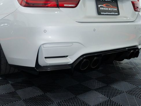 Used 2018 BMW M4 Coupe RWD image 11