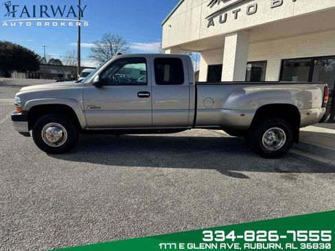 Used 2001 Chevrolet Silverado 3500 LS w/ Off-Road Skid Plate Pkg image 9