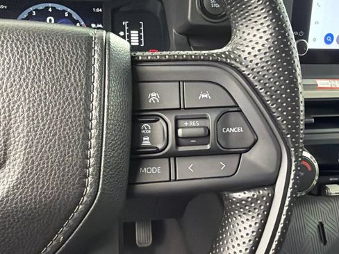 Certified 2026 Toyota Tacoma SR5 AWD/4WD image 26