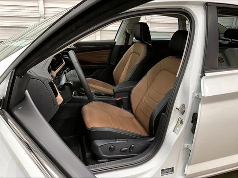 New 2026 Volkswagen Jetta SEL image 11