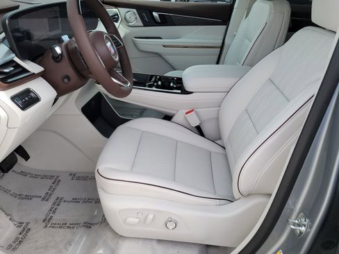 New 2026 Buick Enclave Avenir w/ Super Cruise Package image 6