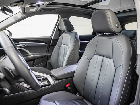 Used 2025 Audi Q5 Premium Plus w/ Premium Plus image 12