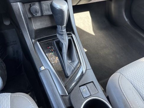 Used 2016 Toyota Corolla LE FWD image 41