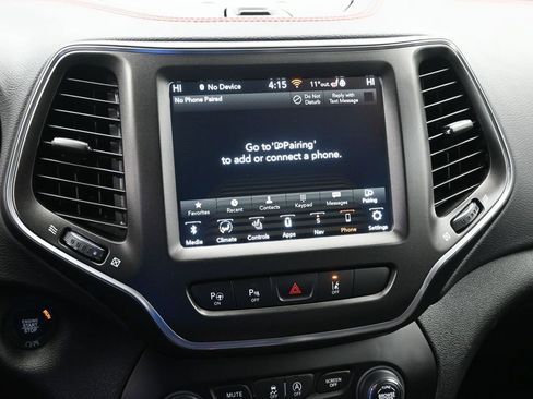 Used 2023 Jeep Cherokee Trailhawk w/ Trailer Tow Group image 14