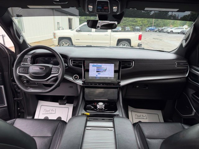 Used 2024 Jeep Wagoneer Series II AWD/4WD image 2