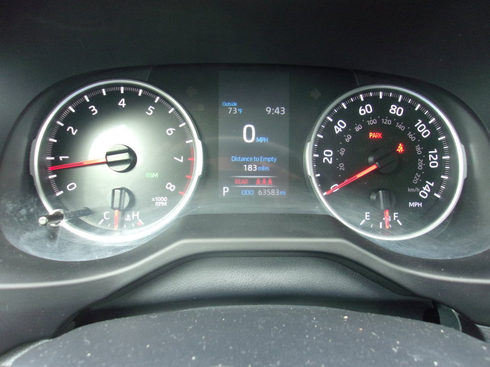 Used 2021 Toyota RAV4 XLE Premium AWD/4WD image 10