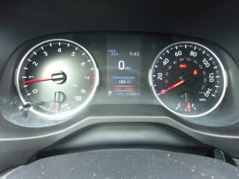 Used 2021 Toyota RAV4 XLE Premium AWD/4WD image 10