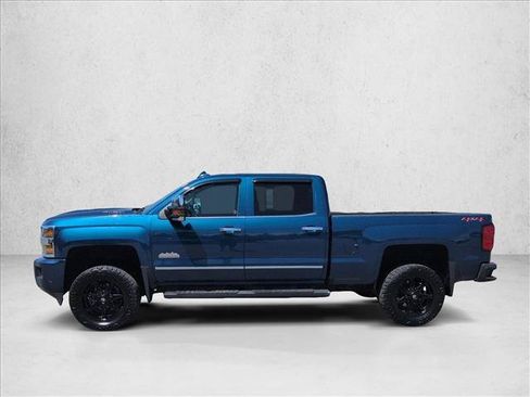Used 2018 Chevrolet Silverado 2500 High Country AWD/4WD image 5
