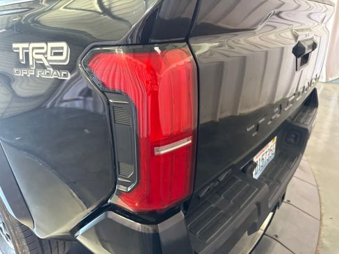 Used 2024 Toyota Tacoma TRD Off-Road AWD/4WD image 13