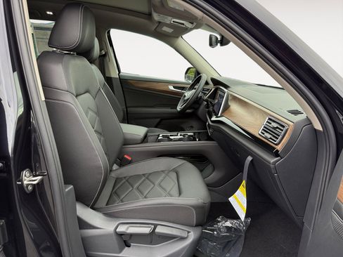 New 2026 Volkswagen Atlas SE image 19